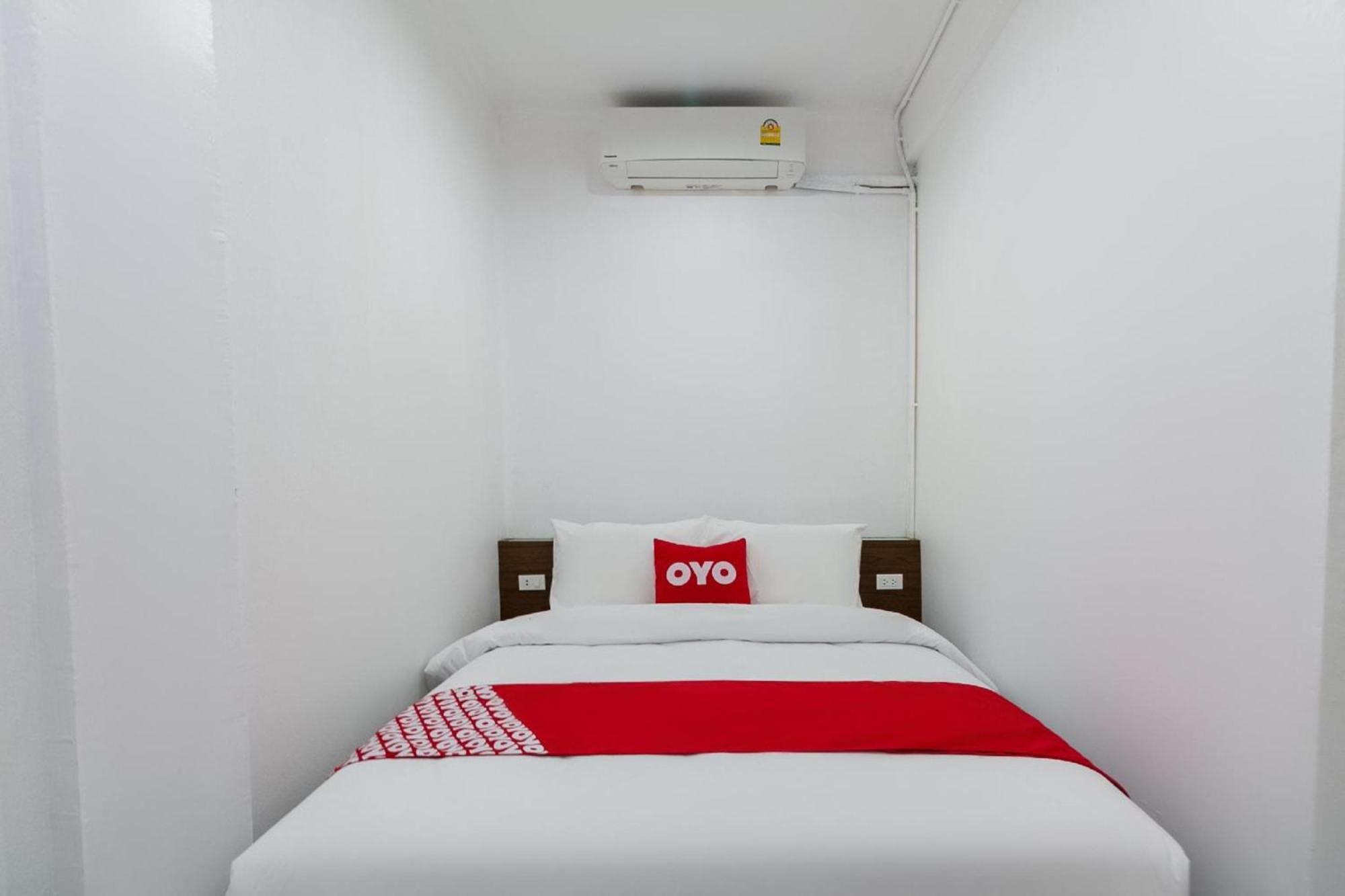 Kudi Hostel Bangkok Exteriör bild
