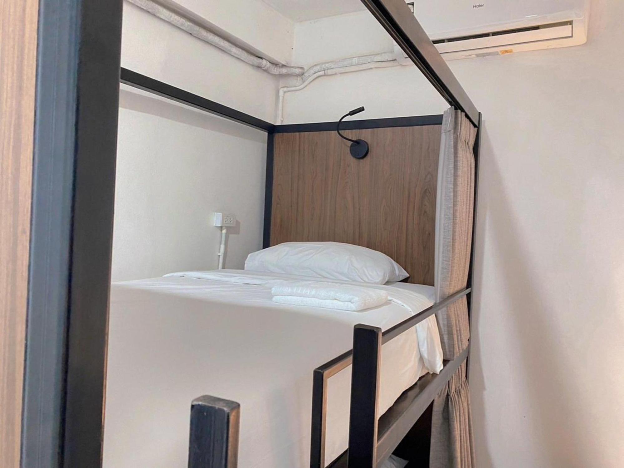 Kudi Hostel Bangkok Exteriör bild
