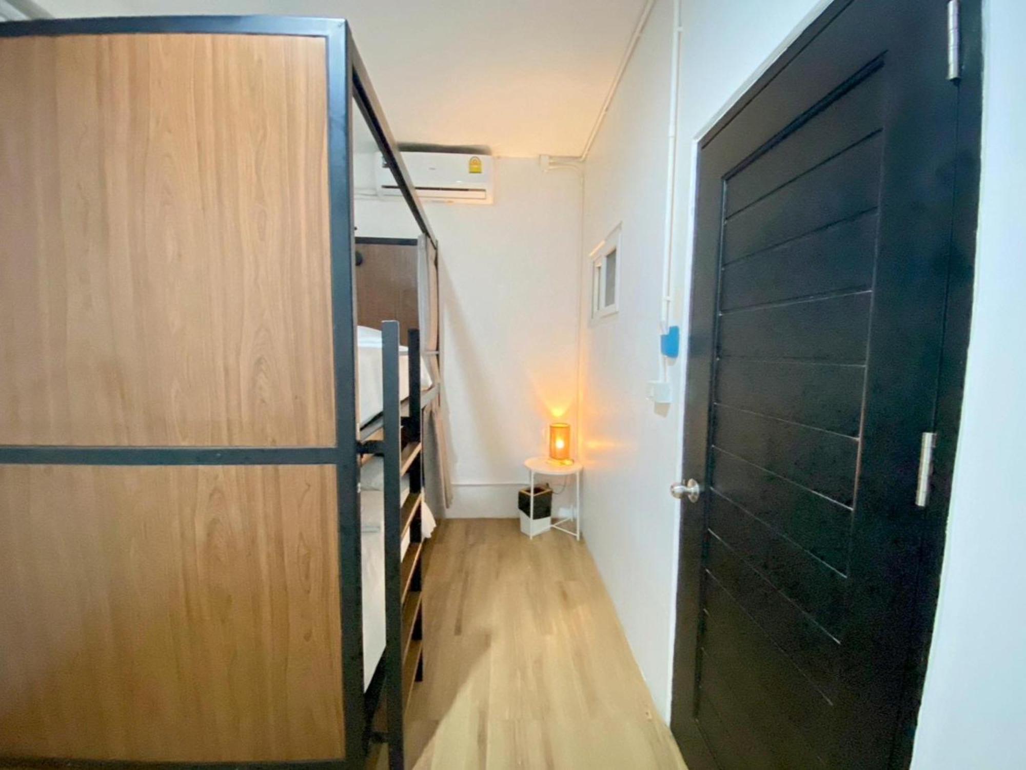 Kudi Hostel Bangkok Exteriör bild