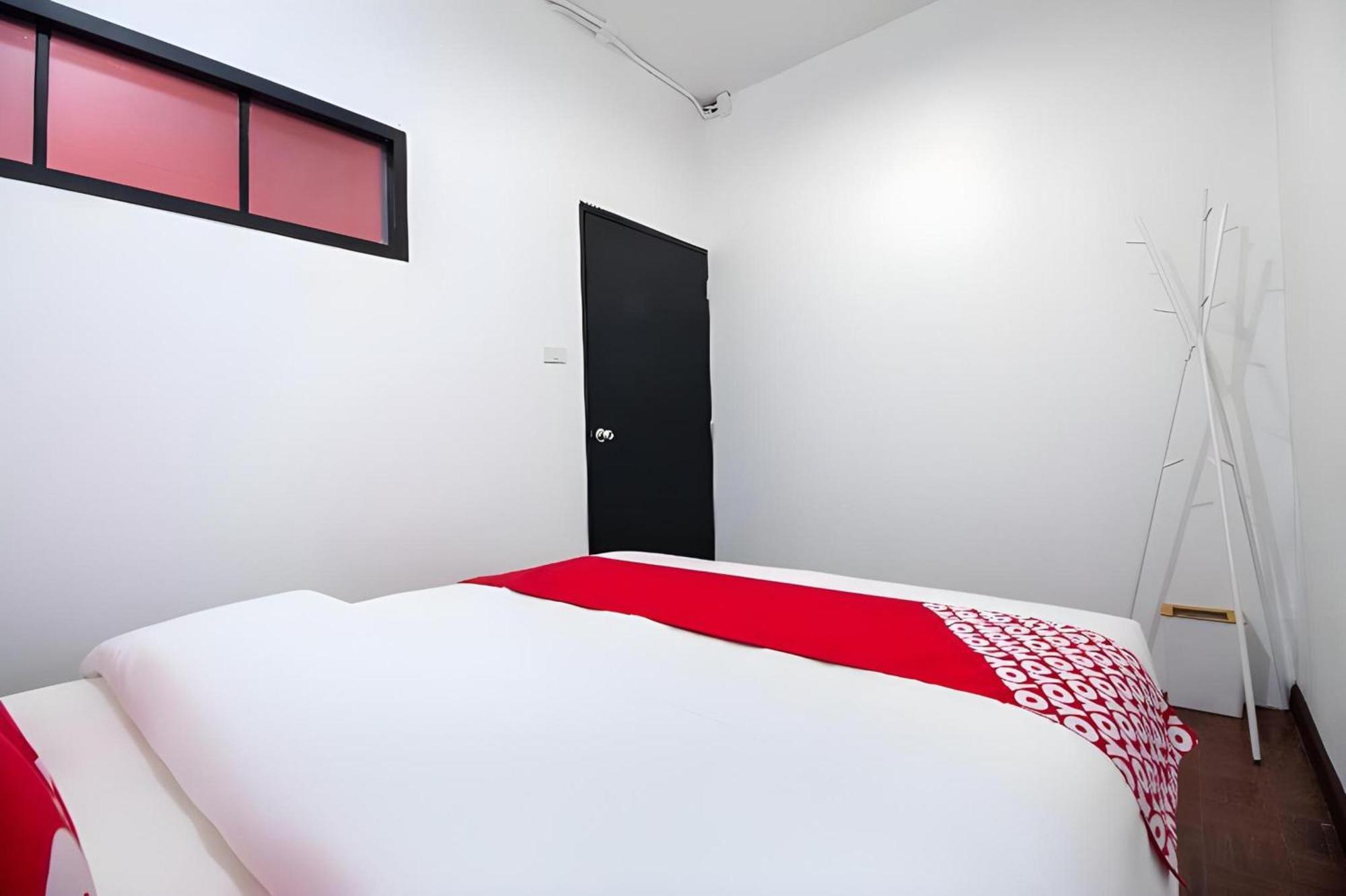 Kudi Hostel Bangkok Exteriör bild